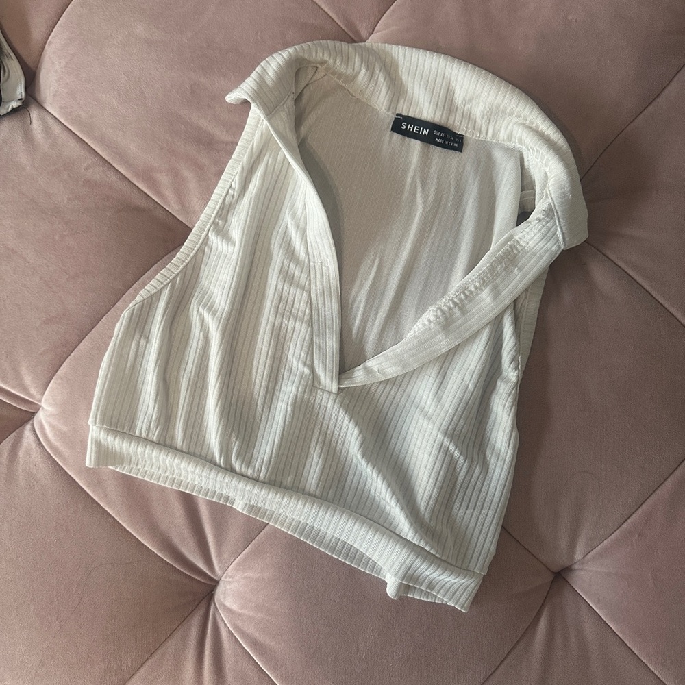 SHEIN Women's Cream Sleeveless Top